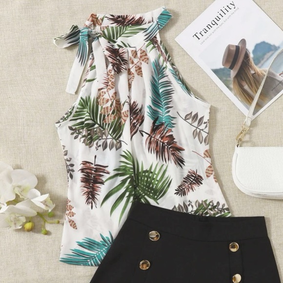 🌟 SHEIN | Leaf Print Halter Top - Picture 7 of 8